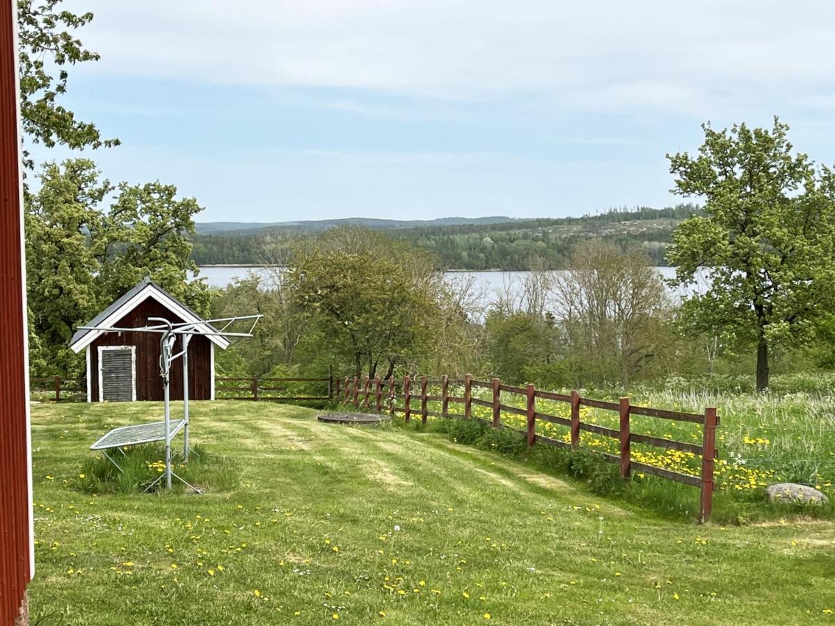 Cozy Red Cottage In The Countryside Outside Vimmerby Gullringen Exterior photo
